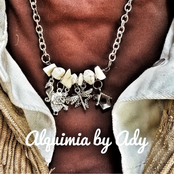 BUFFALO TURQUOISE RUSTIC CHARMS BOHO NECKLACE - Picture 2 of 3